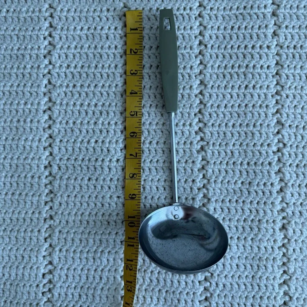 Vintage Ecko Kitchen Ladle Avocado Green Plastic Handle Chromium Plated 11